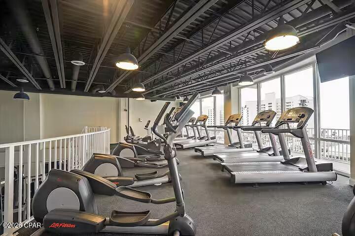 Laketown Wharf - Residential