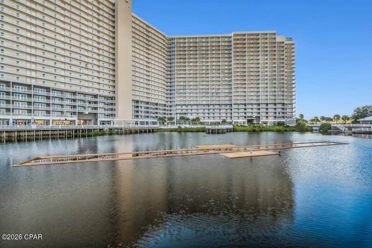 Laketown Wharf - Residential