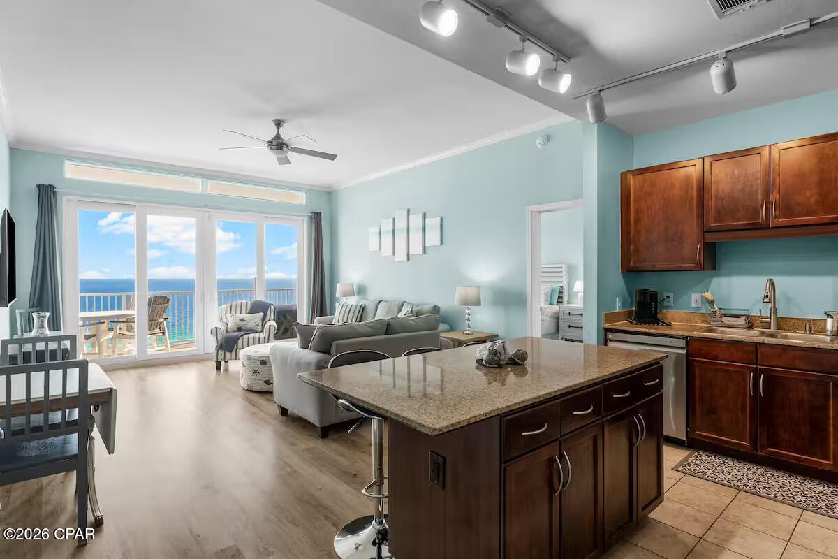 Laketown Wharf - Residential