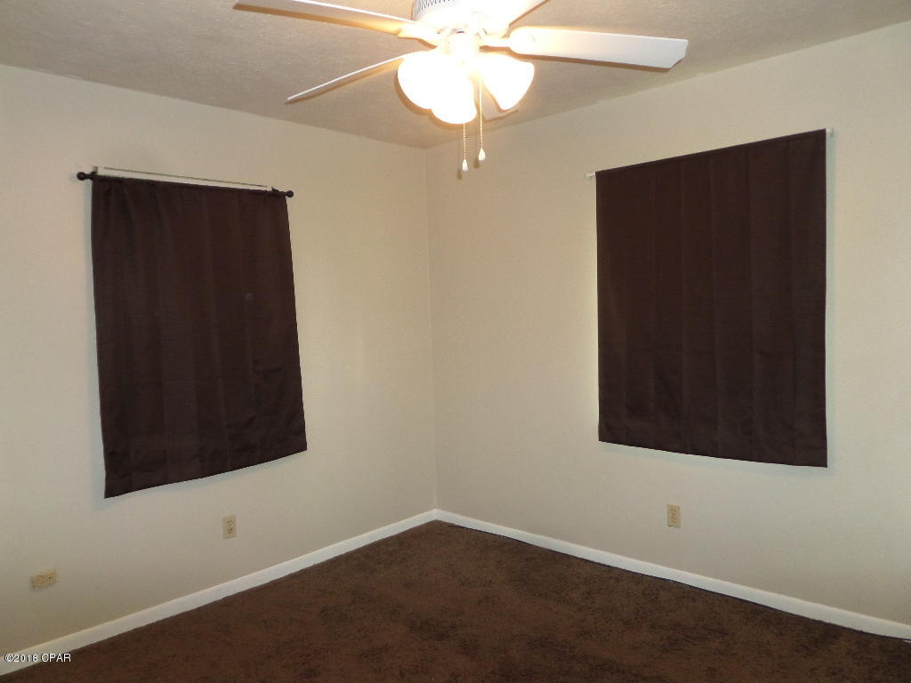[No Recorded Subdiv] - Residential Lease