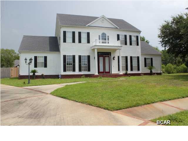 PRICE REDUCED!!!Sellers are Motivated!MOVE IN READY!!!Stunning Southern Style Home at the end of the cul-de-sac. Surrounded by exclusive waterfront homes in one of the prestigious neighborhoods in town. Priced to SELL, $30,000 below Appraised Value. Sellers have relocated due to work. Features 2 Master Suites, one on each floor. Gorgeous custom kitchen with granite and beautiful hardwood flooring. Kitchen opens up into the living area, overlooking the pool and backyard. Curved staircase leads you to an open loft great for a playroom, reading area or extra den. The upstairs Master Suite could be used as two bedrooms thereby configuring this home into a 4 bedroom, 3.5 bathroom. A Jack-n-Jill bathroom connects to the 3rd bedroom. Huge backyard with a large swimming pool, covered back