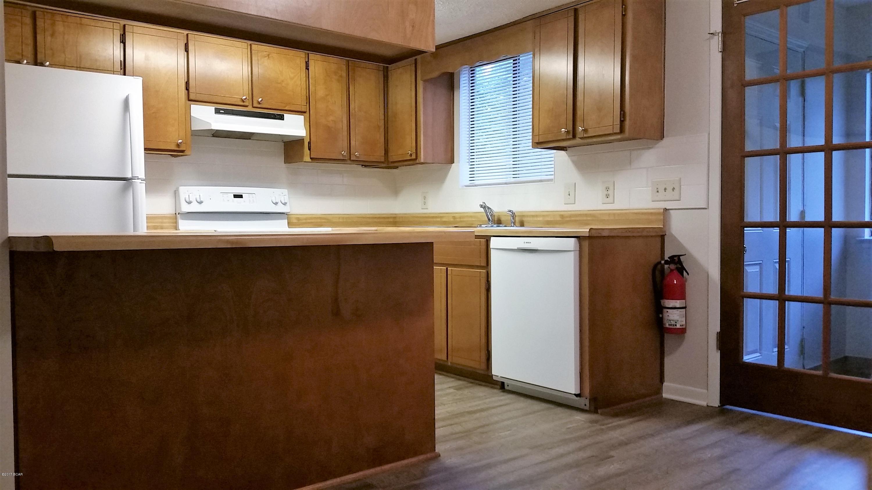[No Recorded Subdiv] - Residential Lease