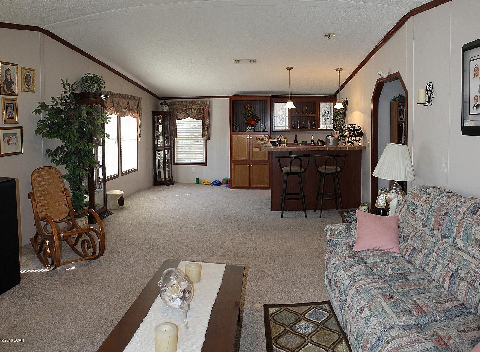 White Western Springs Unit 1 - Residential
