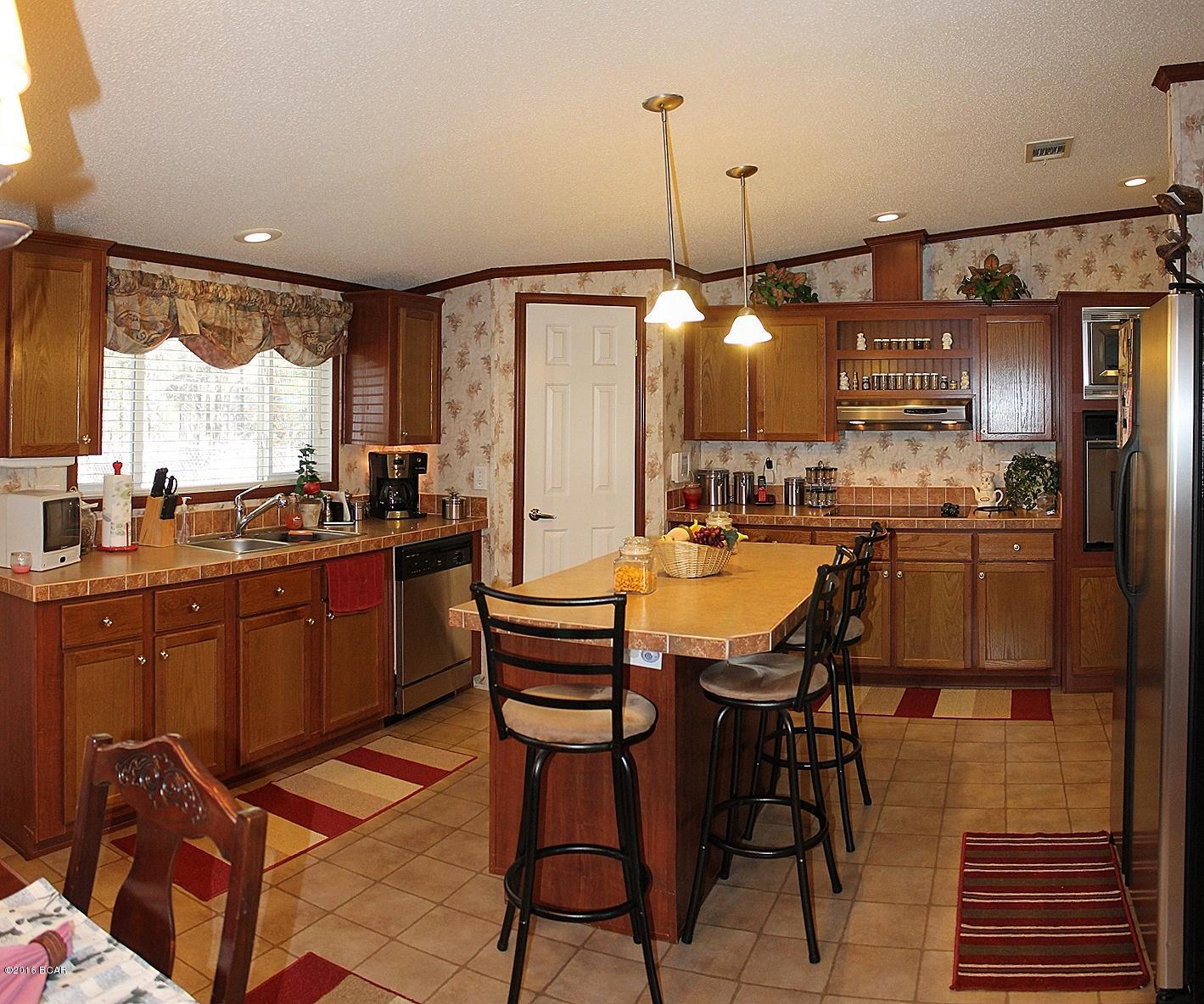 White Western Springs Unit 1 - Residential