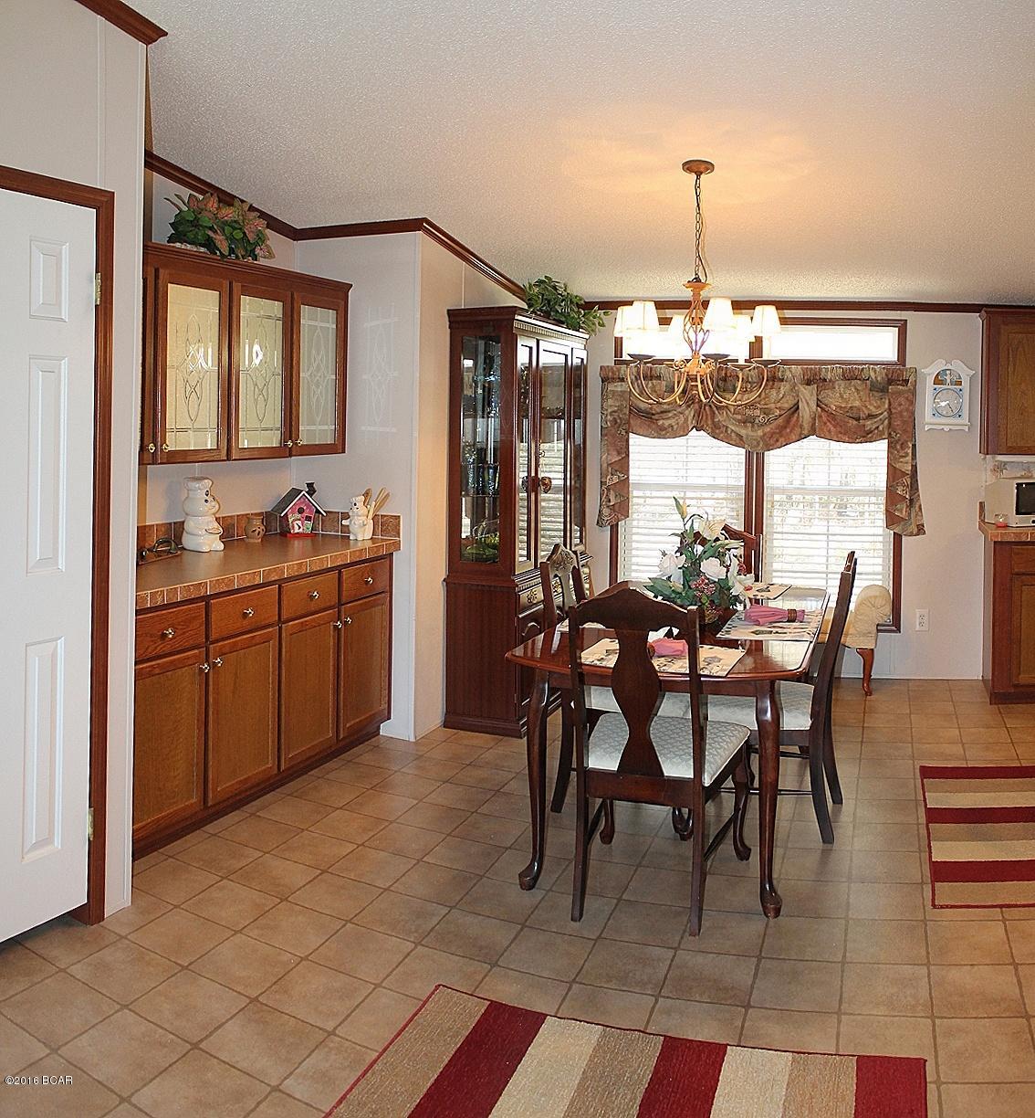 White Western Springs Unit 1 - Residential