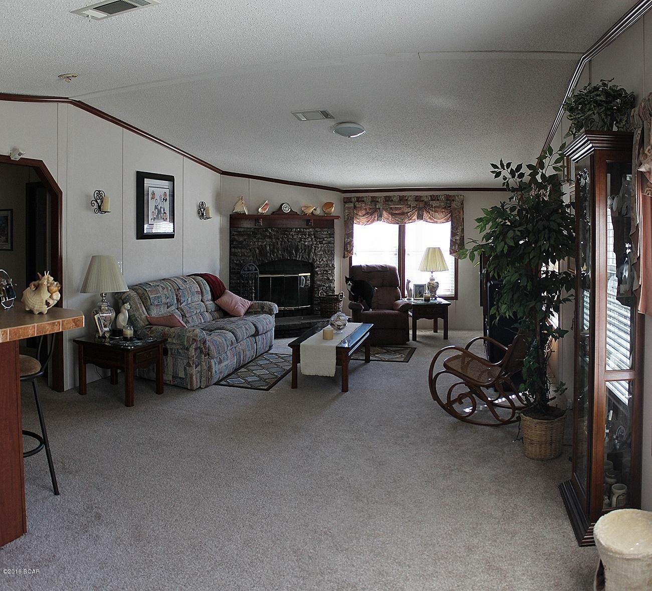 White Western Springs Unit 1 - Residential
