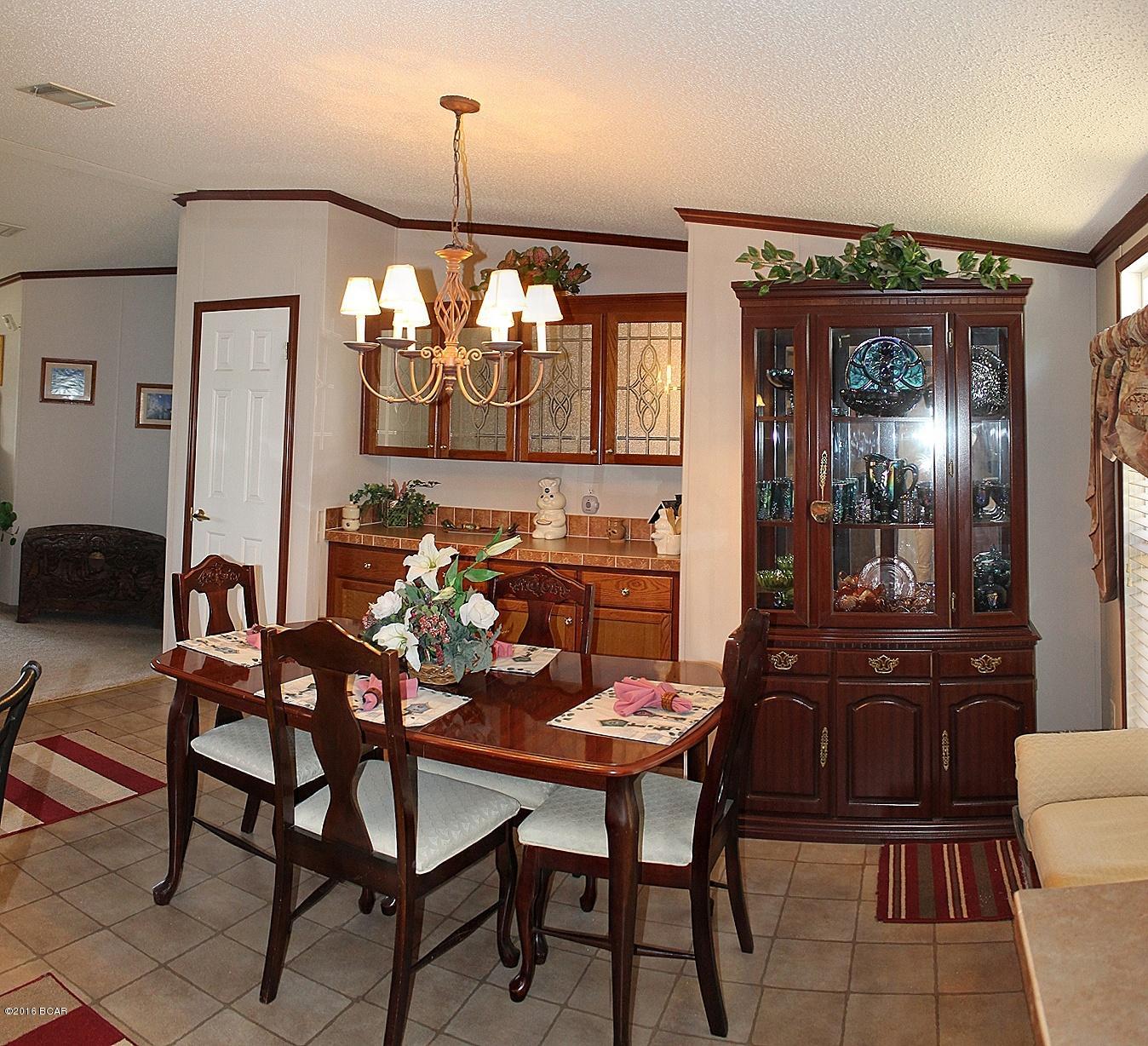 White Western Springs Unit 1 - Residential