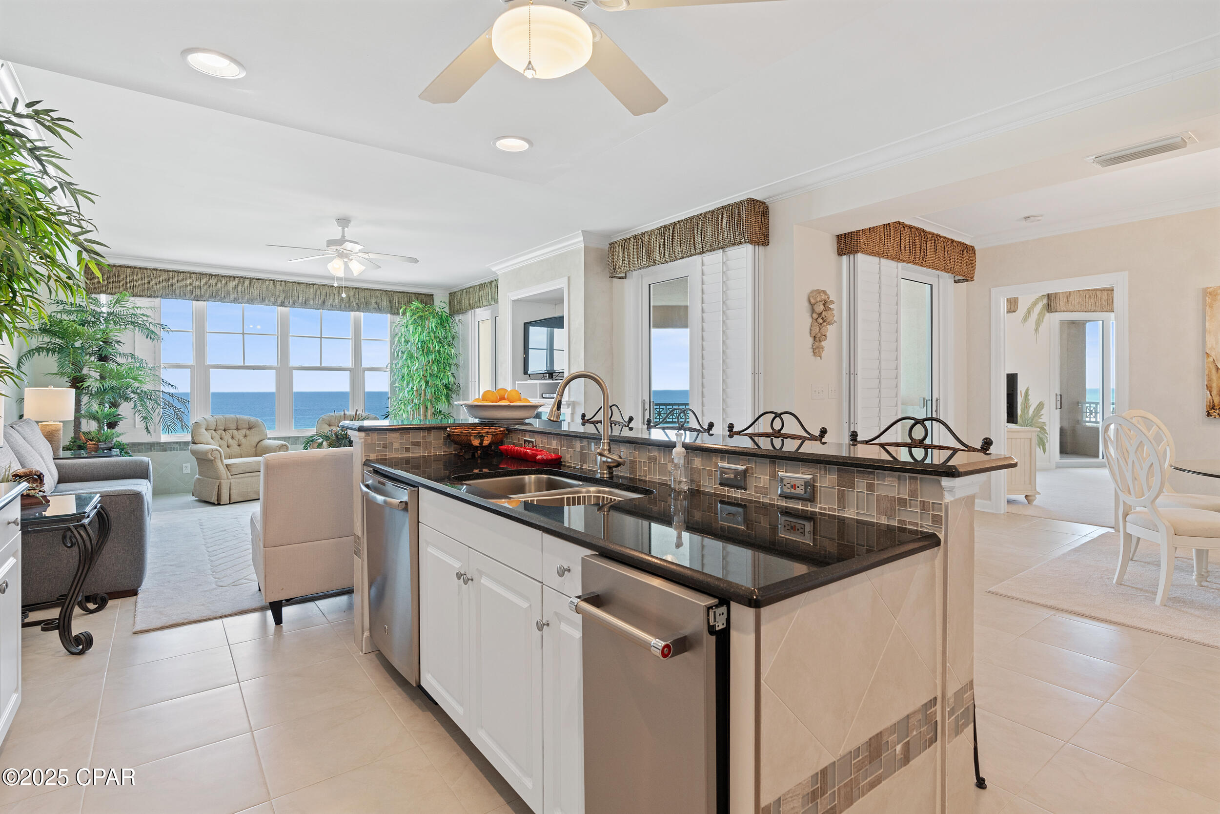 En Soleil Condo - Residential