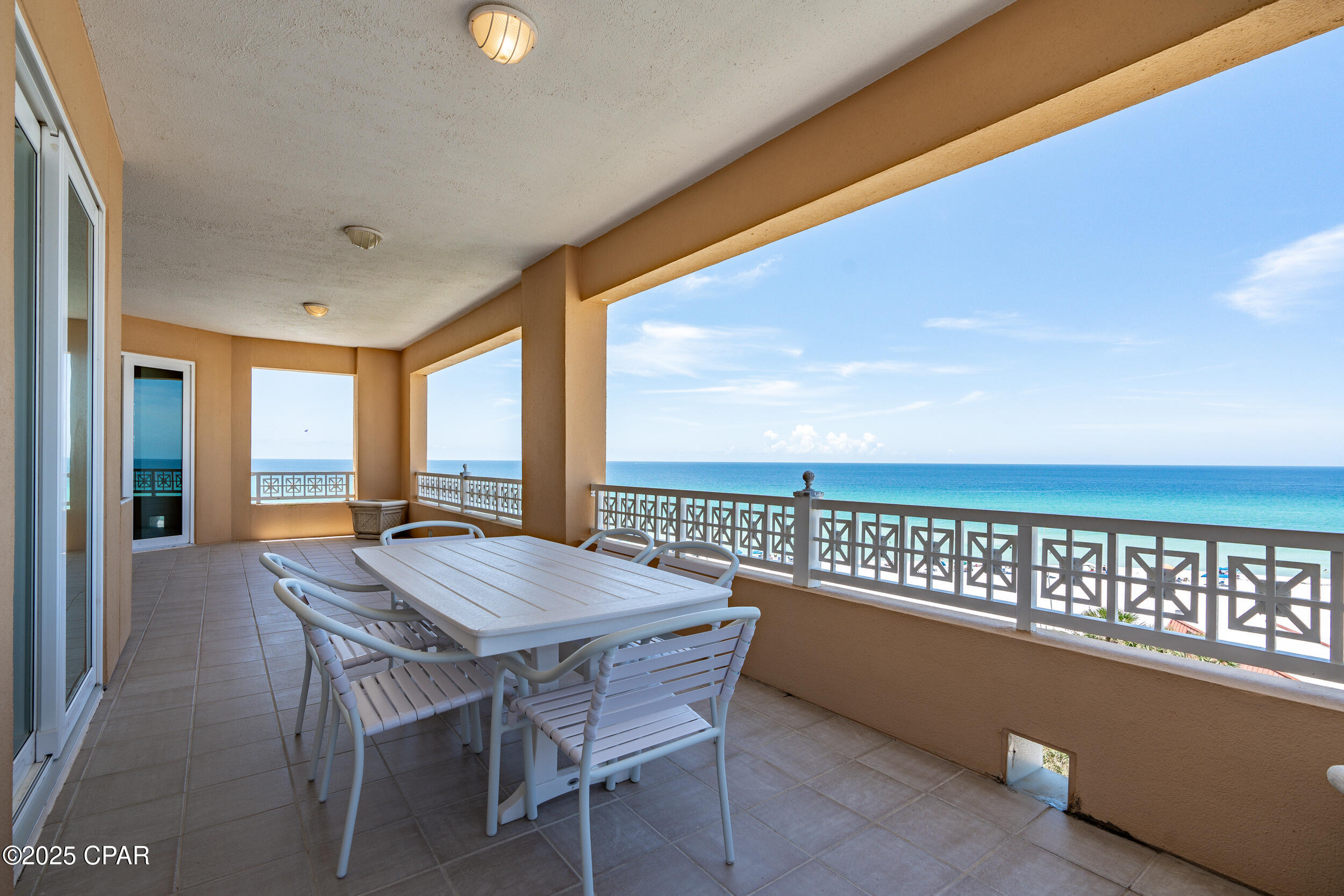 En Soleil Condo - Residential