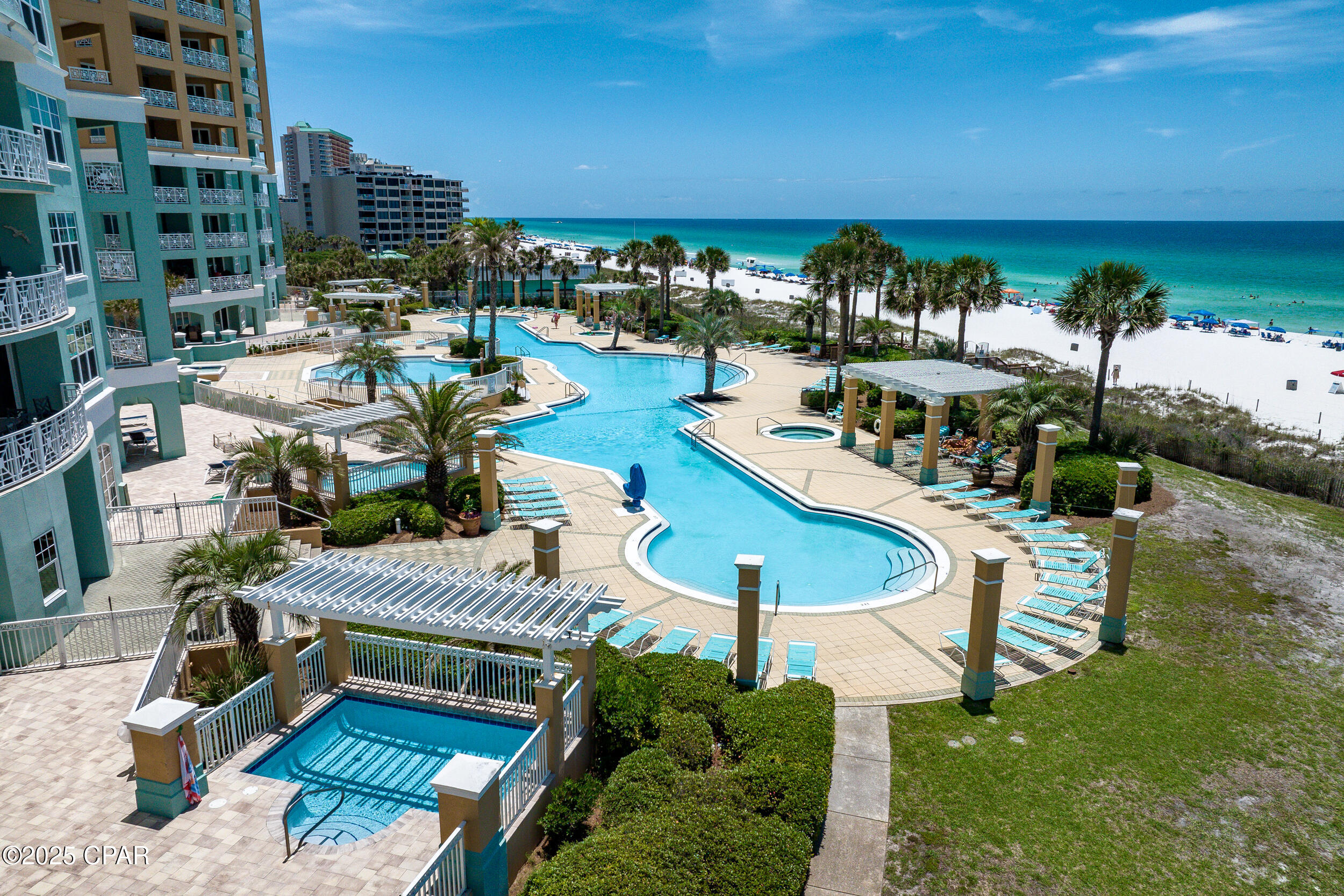 En Soleil Condo - Residential