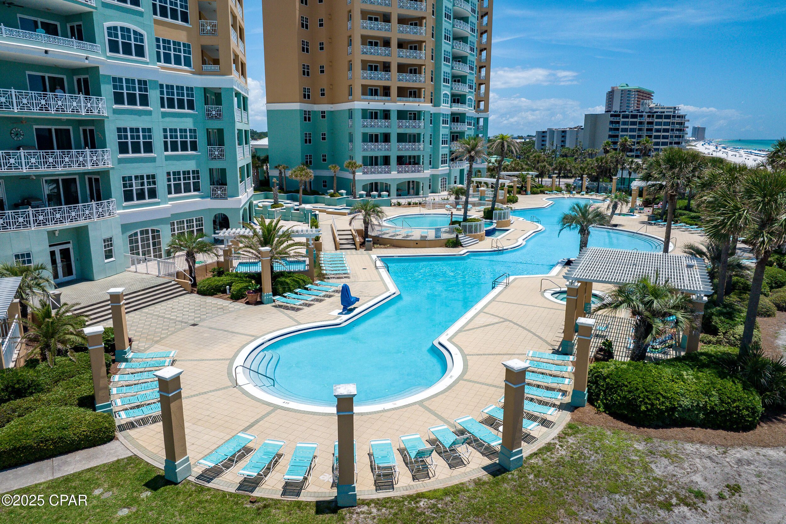 En Soleil Condo - Residential