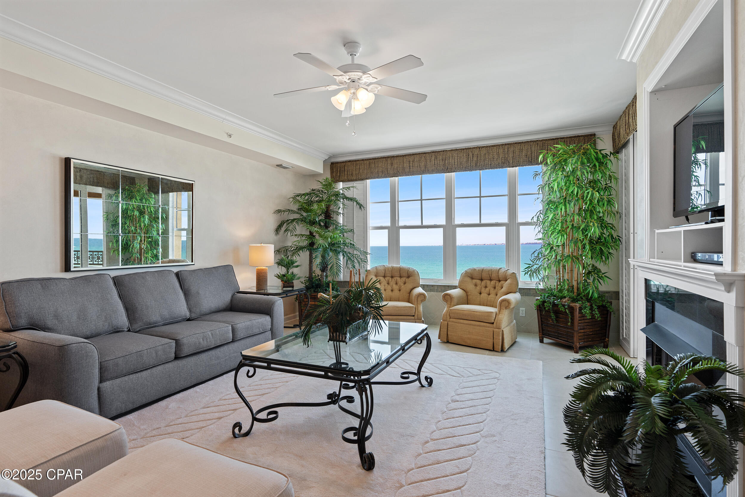 En Soleil Condo - Residential