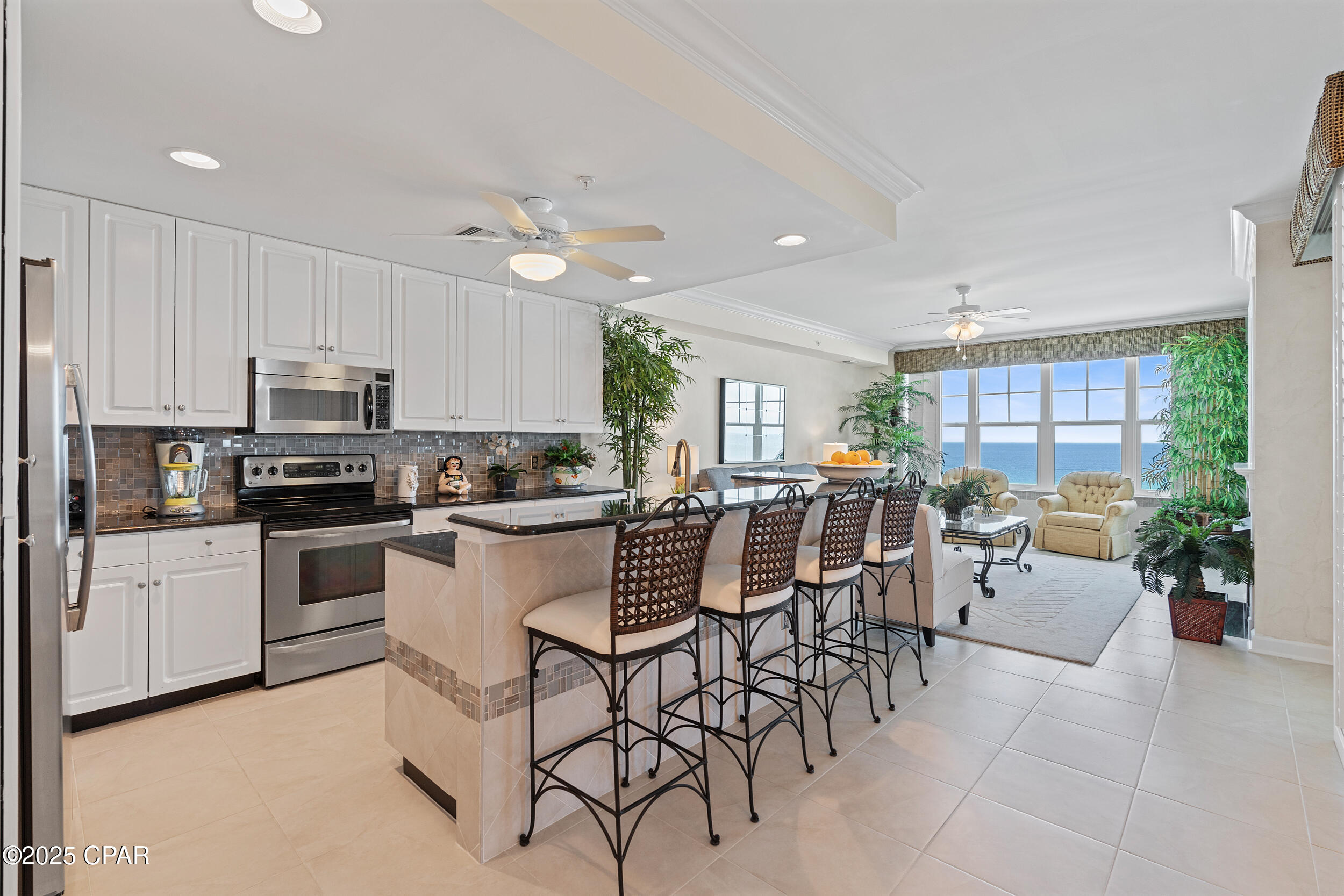 En Soleil Condo - Residential