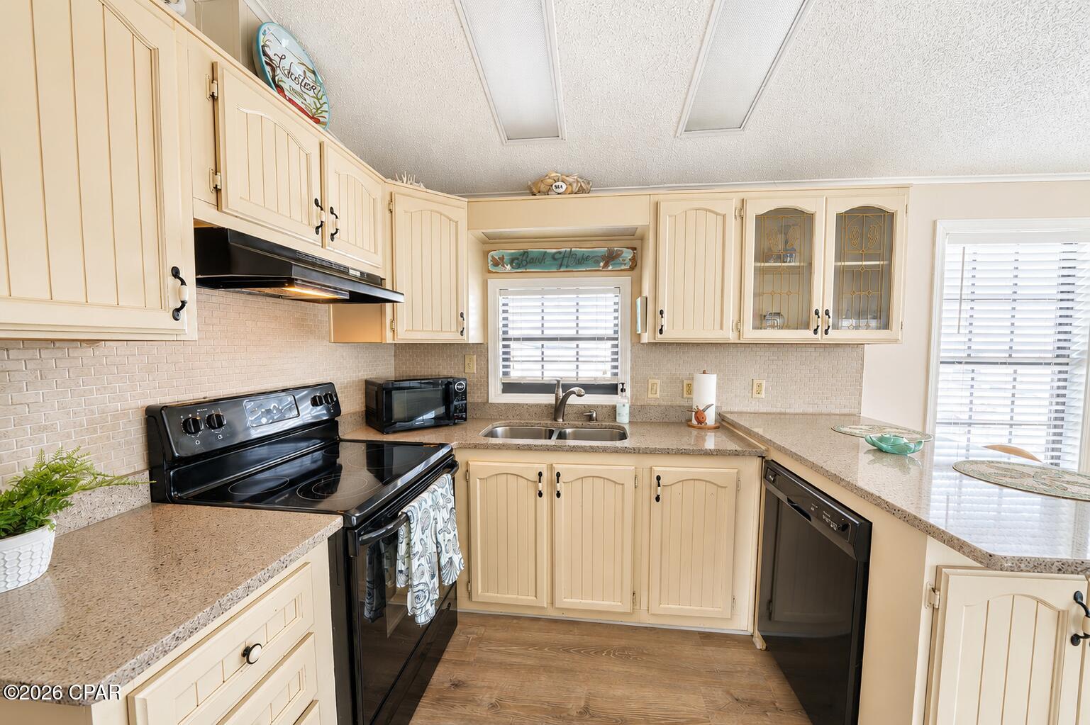 Venture Out Travel Trail - Residential