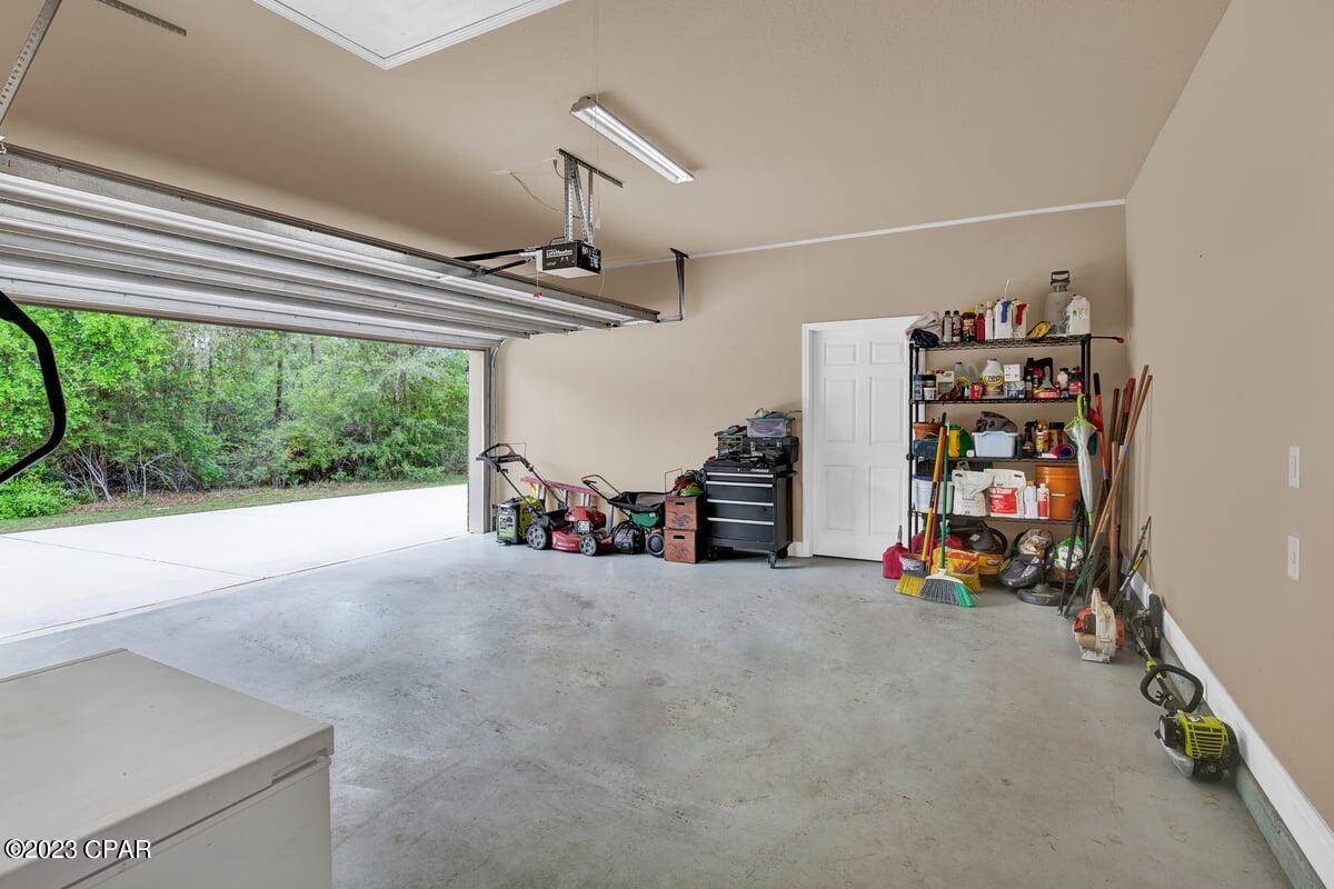 Lake Merial - Residential