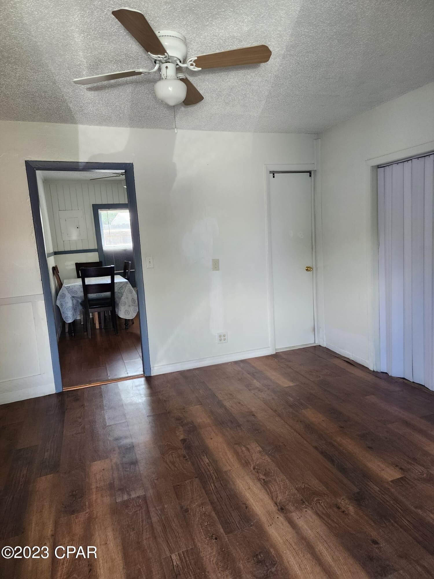 [No Recorded Subdiv] - Residential Lease
