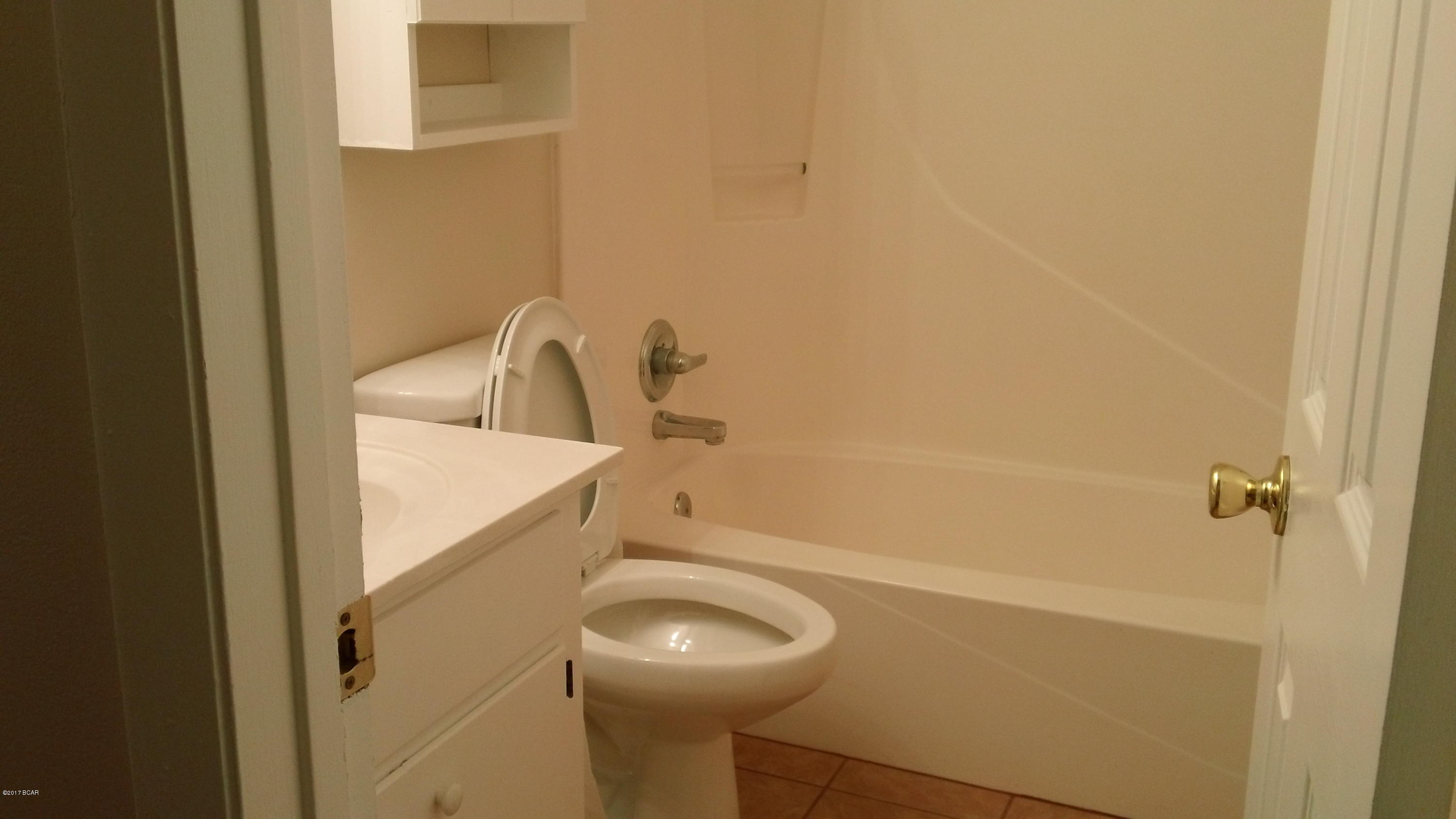 Belaire Estates U-4 - Residential Lease