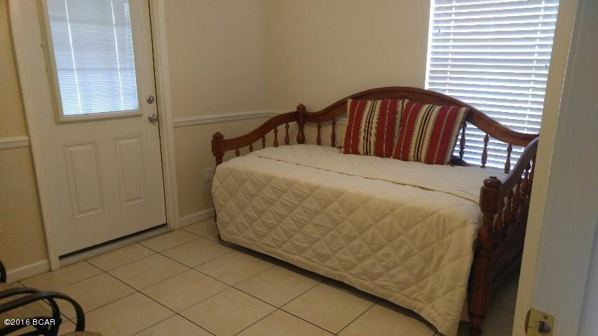 Palm Cove - Residential Lease