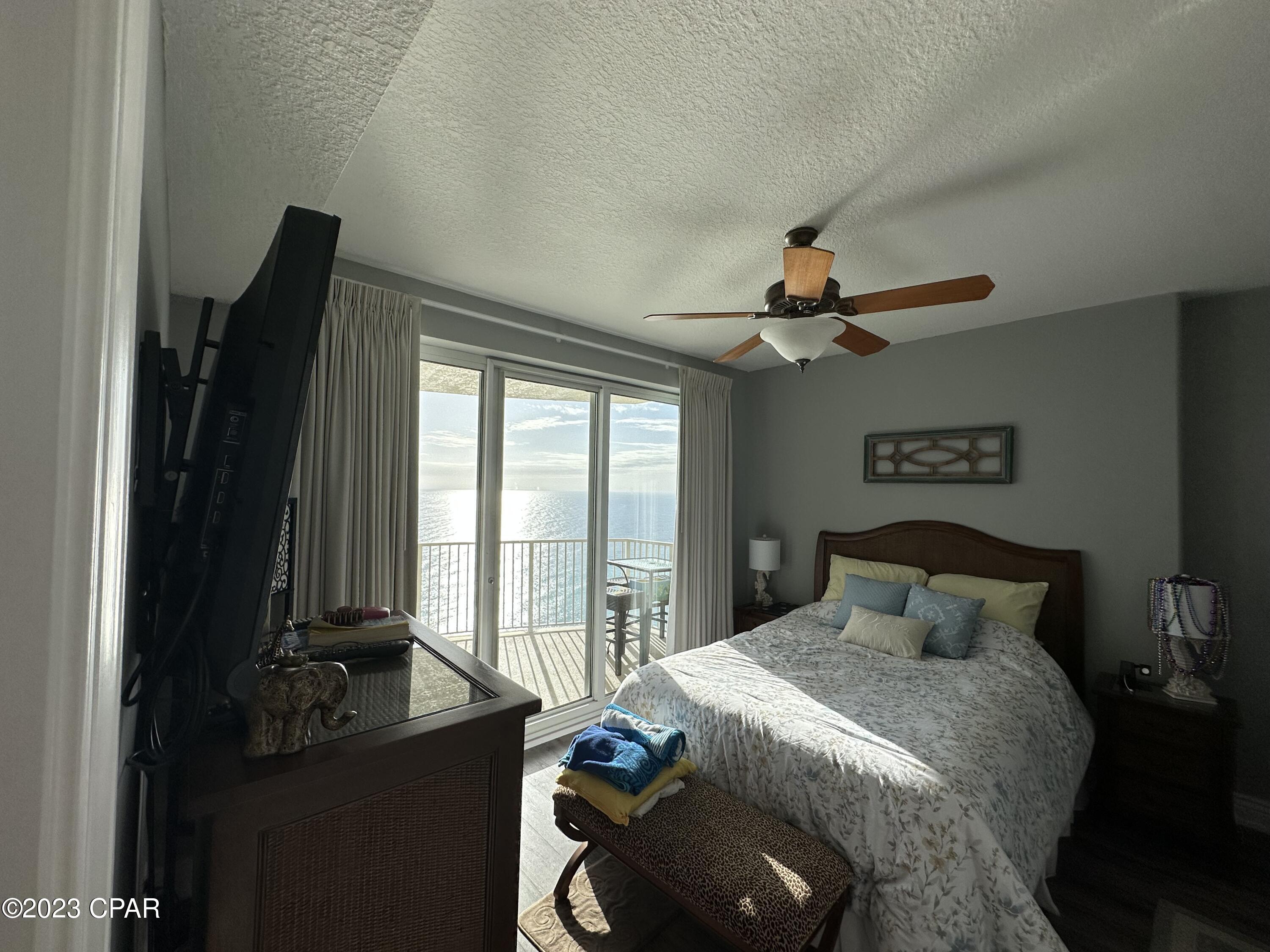 Emerald Isle - Residential