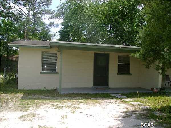 Very nice home with ceramic tile and carpet, washer and dryer connections, extra room, open floor plan, and close to Tyndall AFB, schools and shopping.