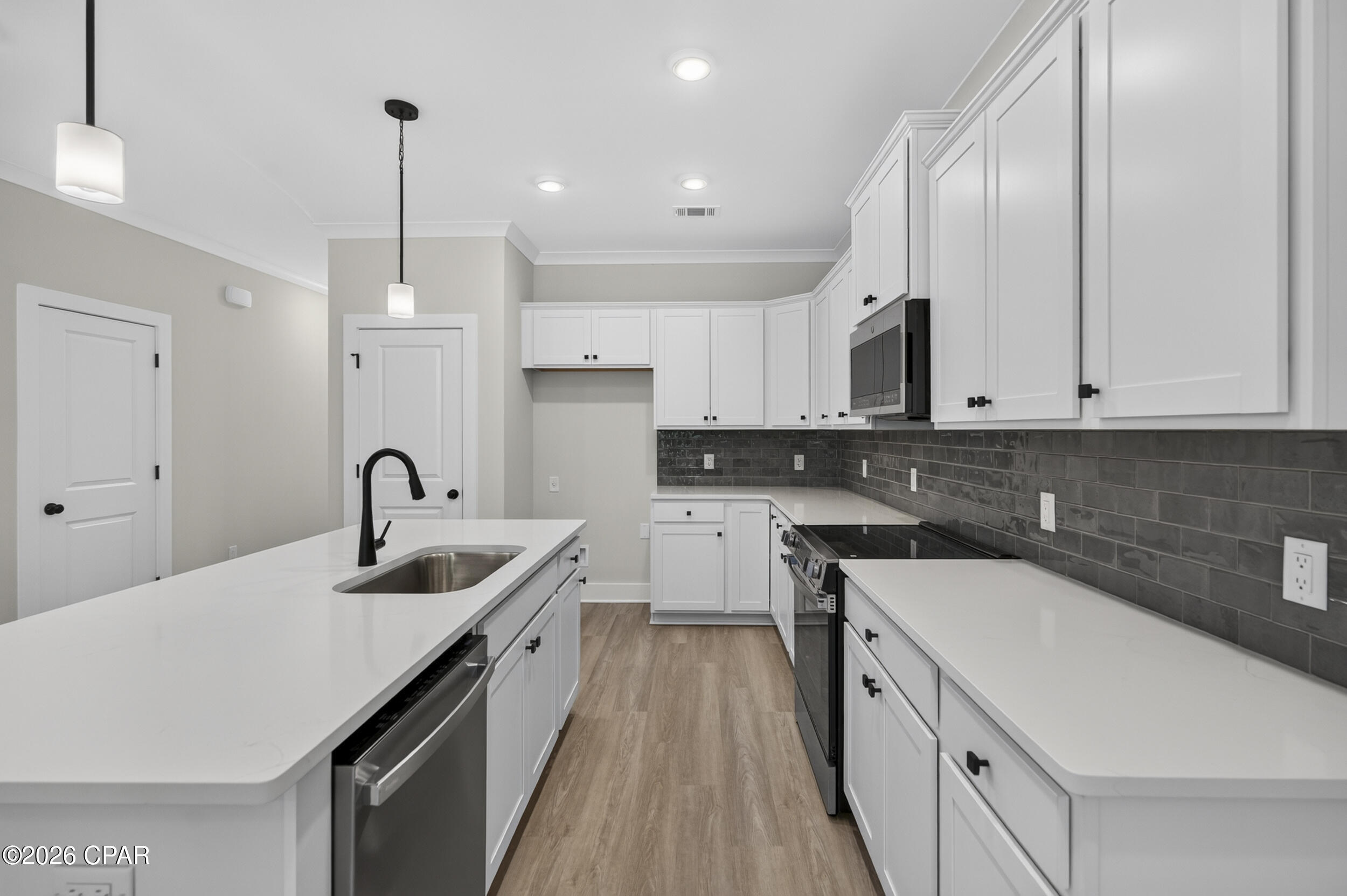 Colonial Landing - Residential