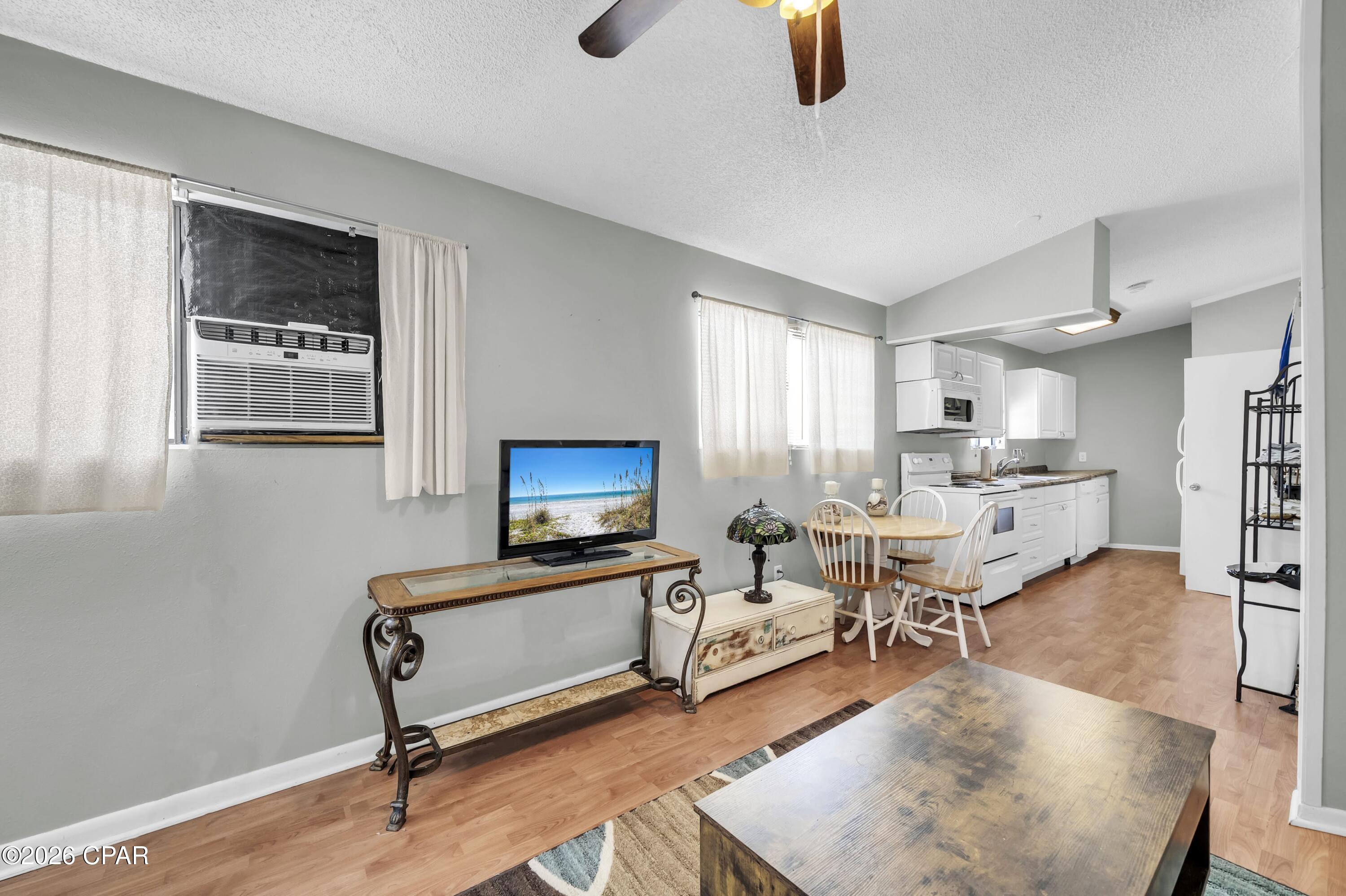 Biltmore Beach 1st Add - Residential