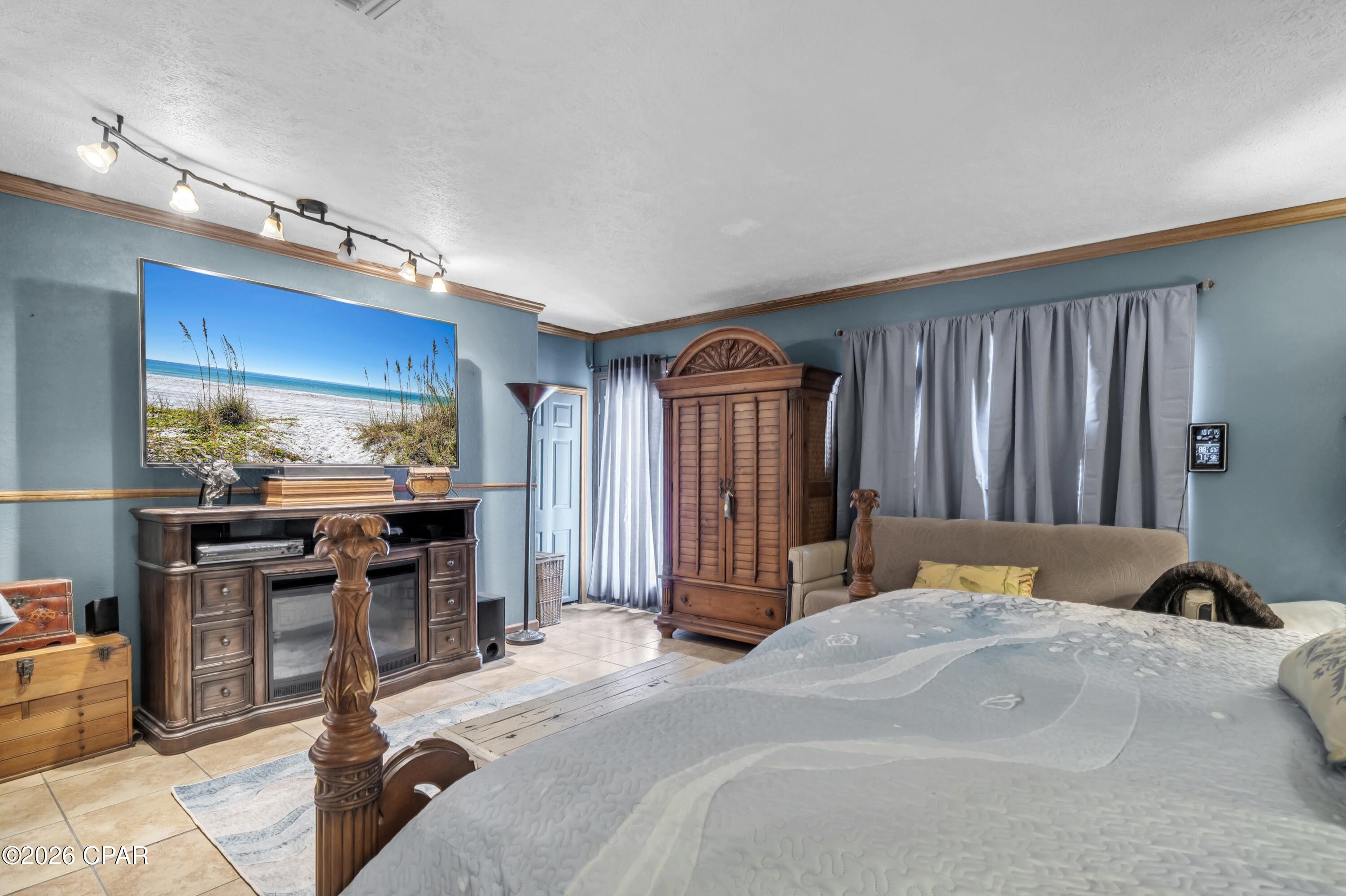 Biltmore Beach 1st Add - Residential