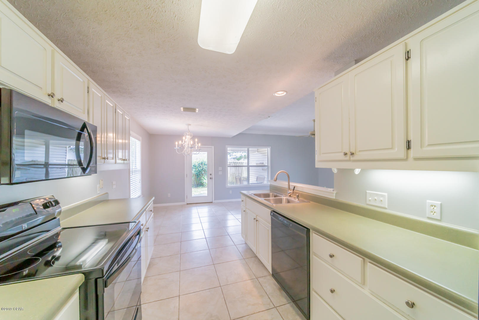 Riviera Beach 1st Add - Residential Lease