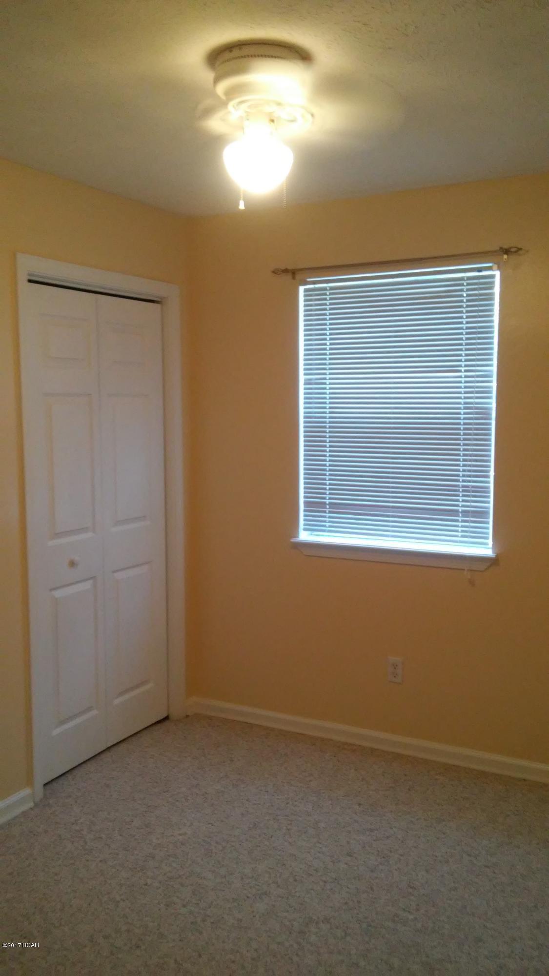 Kings Point 1st Add - Residential Lease