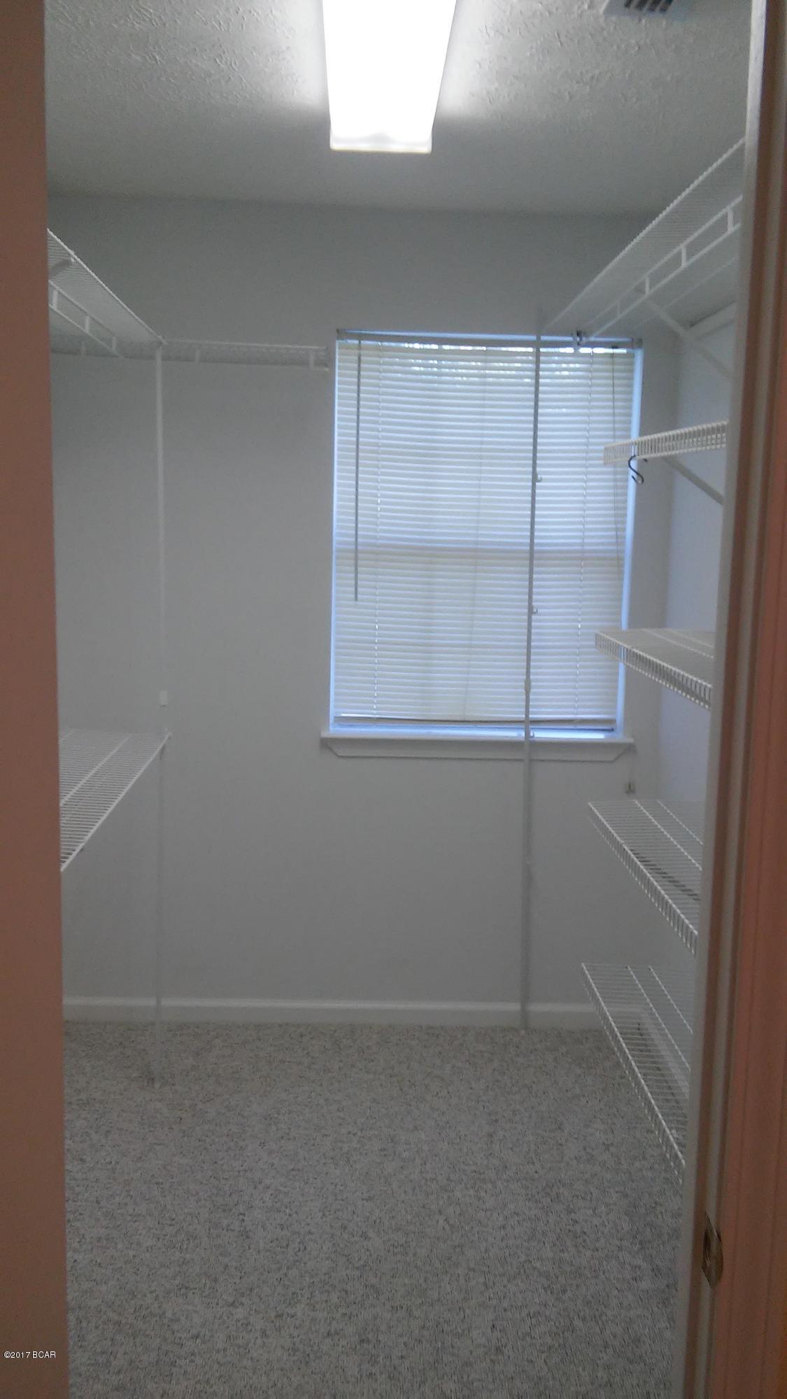 Kings Point 1st Add - Residential Lease
