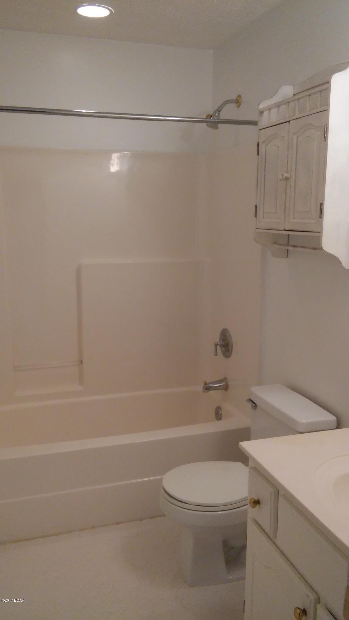 Kings Point 1st Add - Residential Lease
