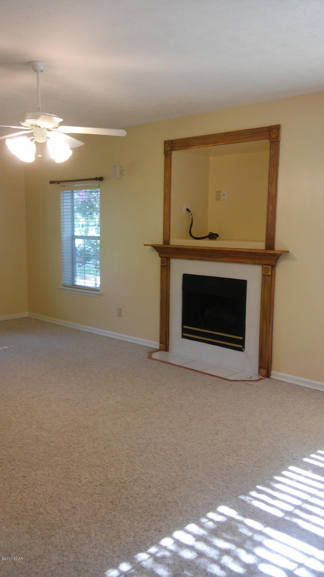 Kings Point 1st Add - Residential Lease