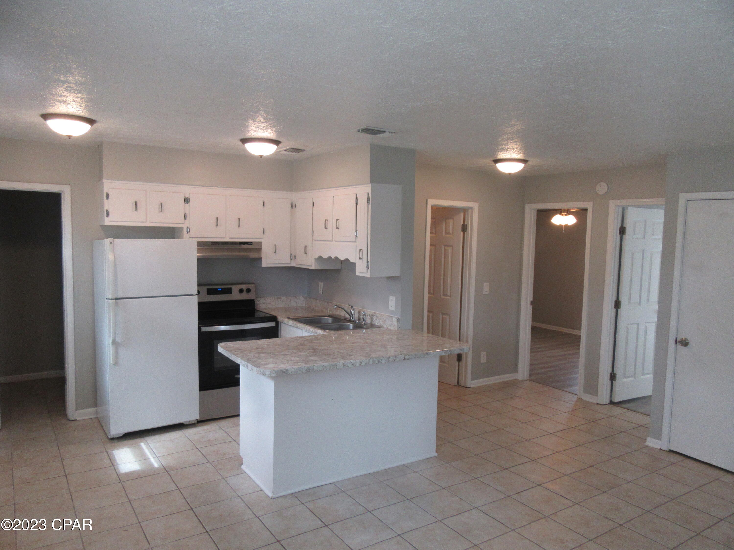 [No Recorded Subdiv] - Residential Lease