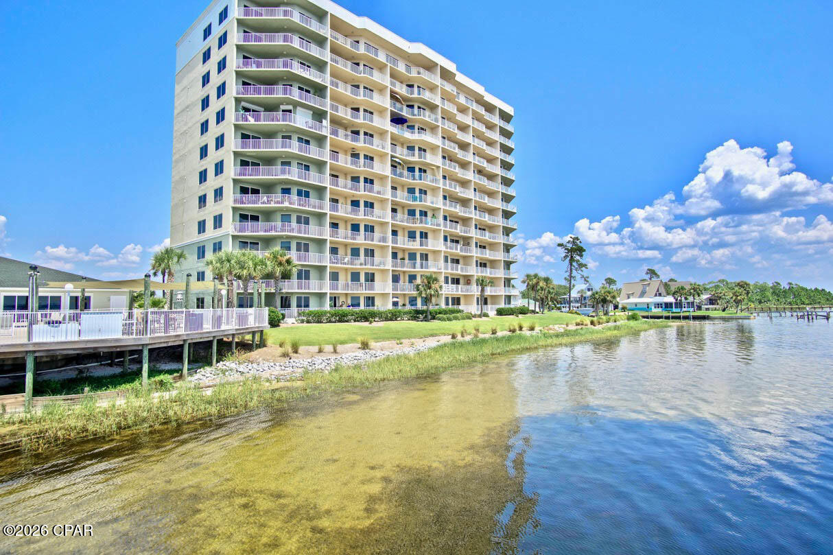 Hibiscus By The Bay - Residential
