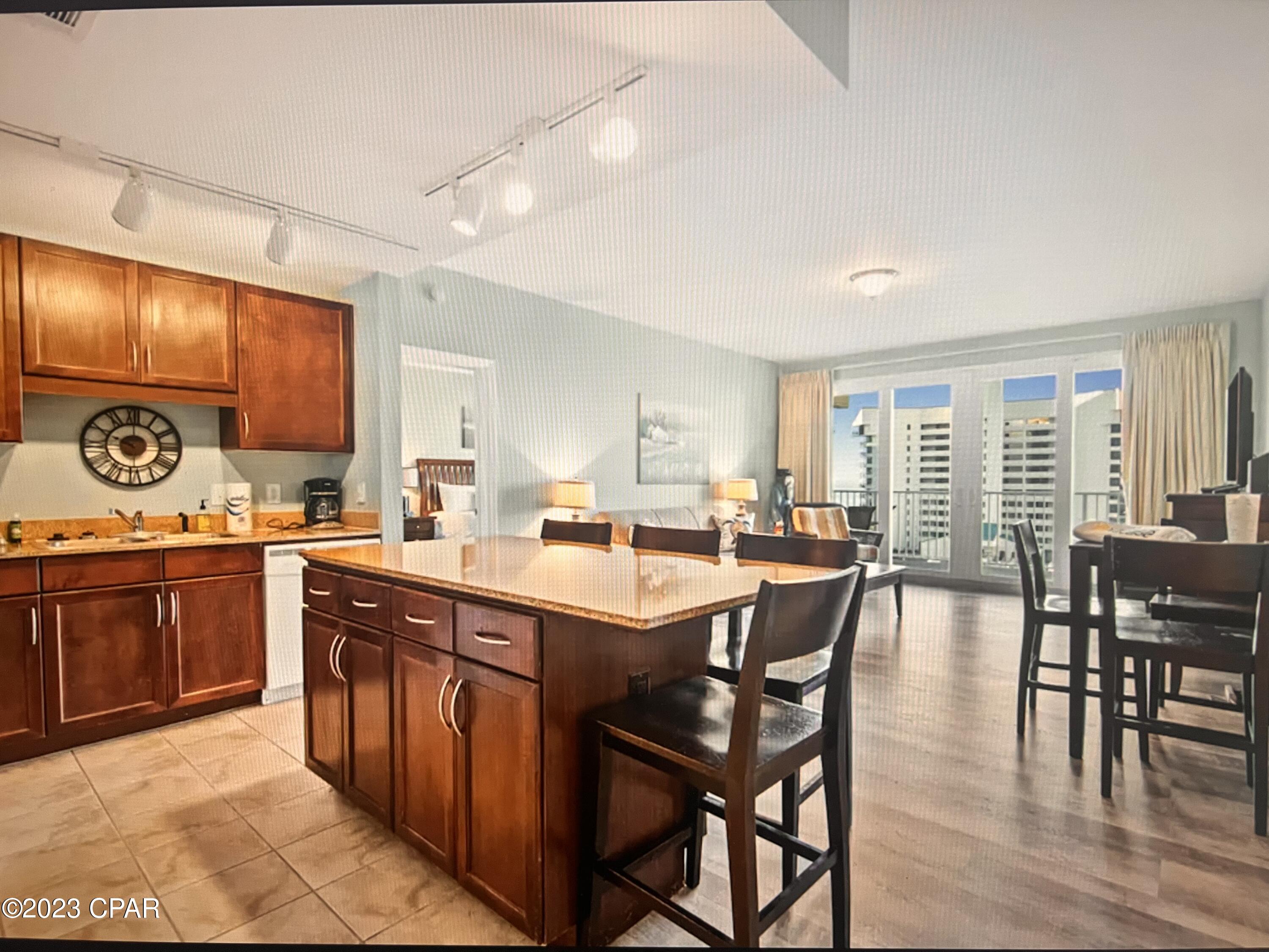 Laketown Wharf - Residential