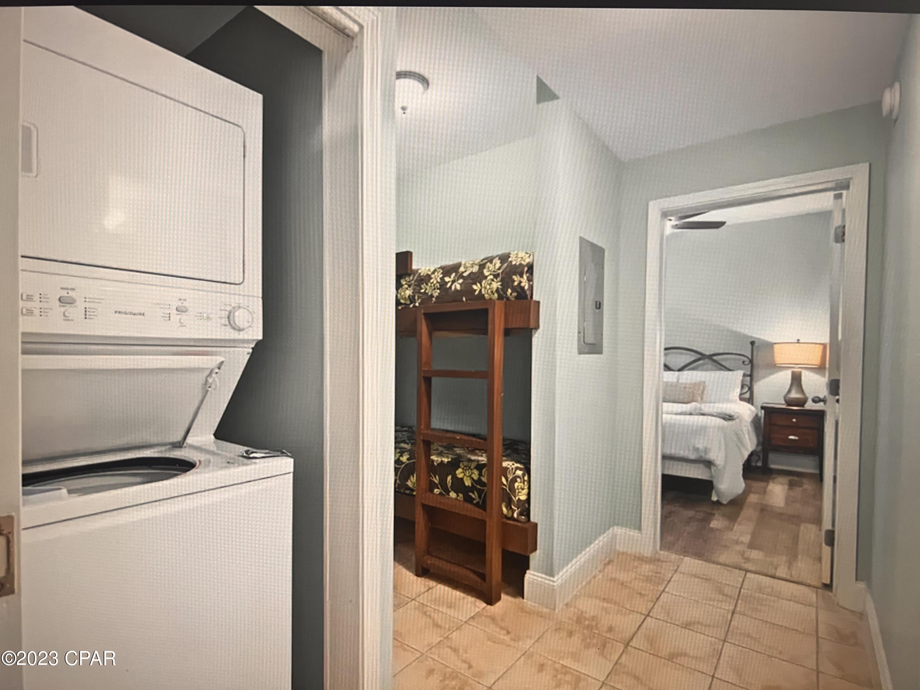 Laketown Wharf - Residential