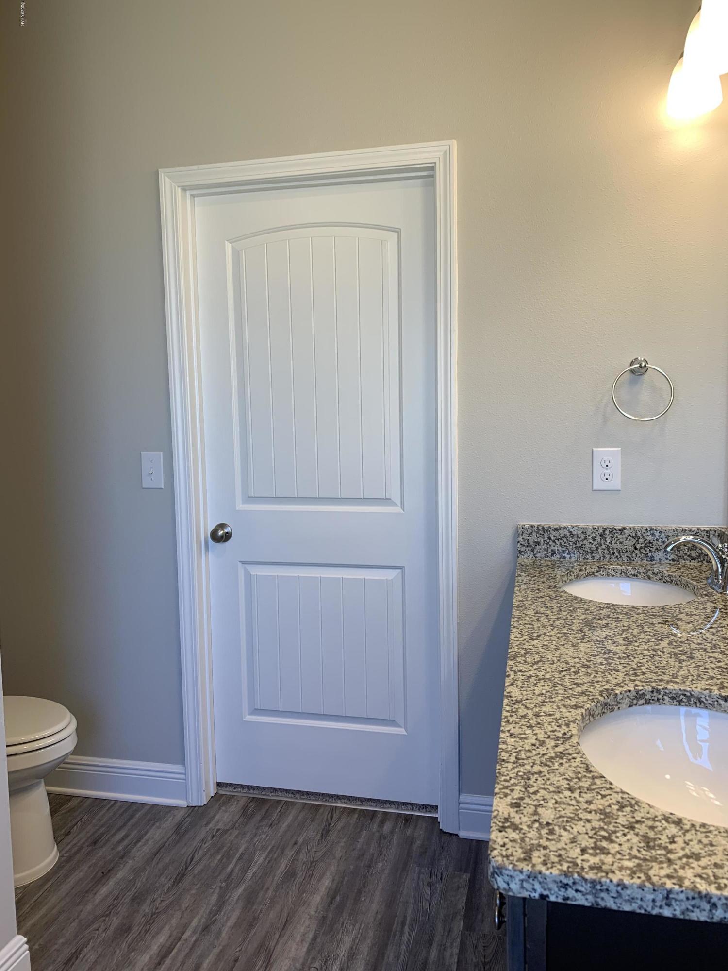[No Recorded Subdiv] - Residential Lease