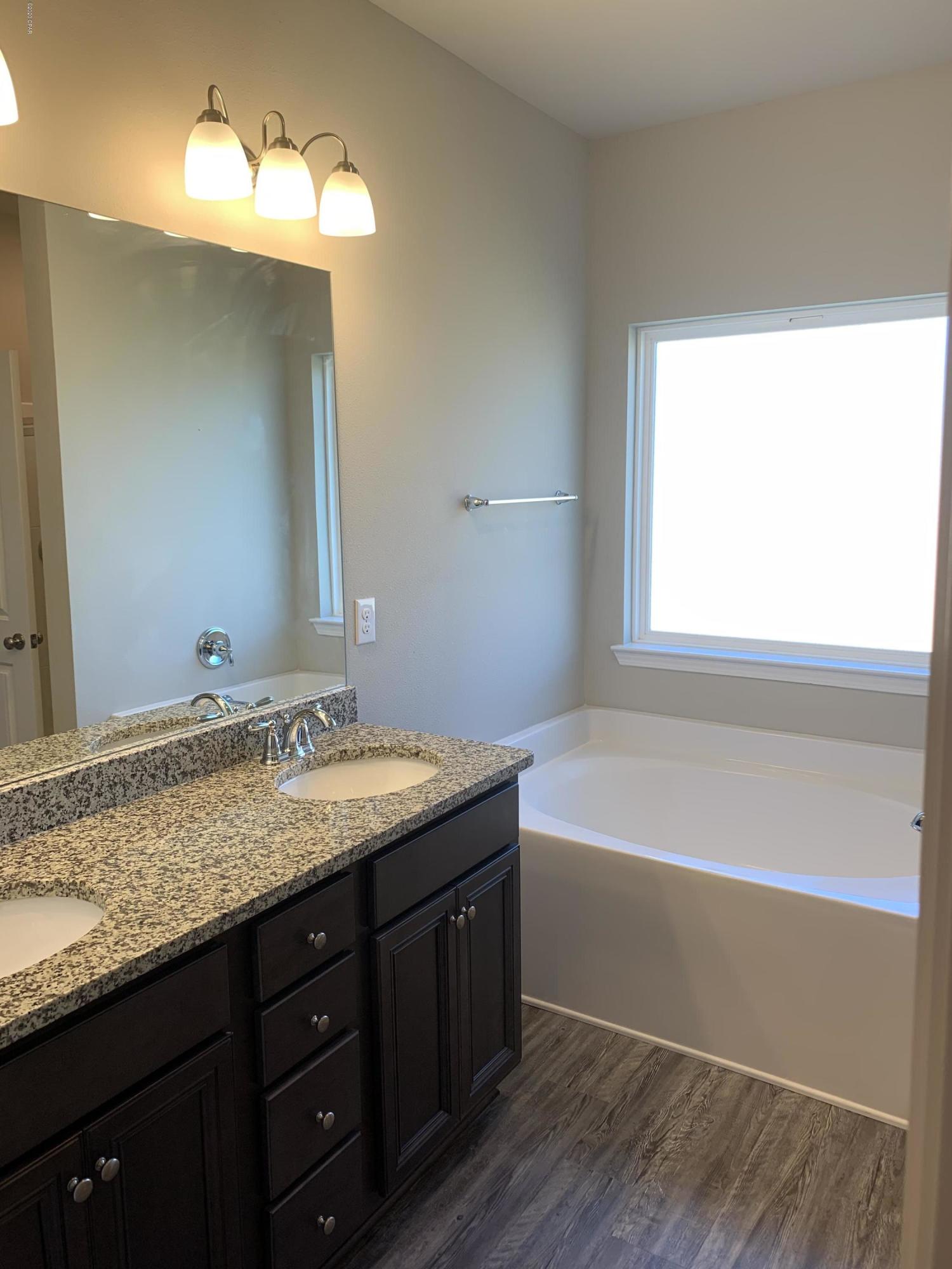 [No Recorded Subdiv] - Residential Lease