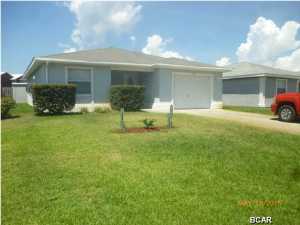 IMMACULATE CONDITION! ''HAS HAD ONLY TWO OWNERS'' PRICED TO SELL!!! THIS BEAUTIFUL HOME IN A QUIET NEIGHBORHOOD IS WELL-MAINTAINED AND MOVE-IN READY. OPEN GREAT ROOM WITH KITCHEN, DINING AREA AND SPLIT FLOOR PLAN FOR PRIVACY. SHALLOW WELL WITH SPRINKLER SYSTEM FOR WATERING THE GORGEOUS YARD, WITH A NEW PUMP. ALSO, NEW WASHER, DRYER AND APPLIANCES CONVEY WITH SALE! CONVENIENTLY LOCATED TO SCHOOLS, SHOPPING AND RECREATION. MUCH MORE TO SEE. MOVE QUICKLY ON THIS ONE!