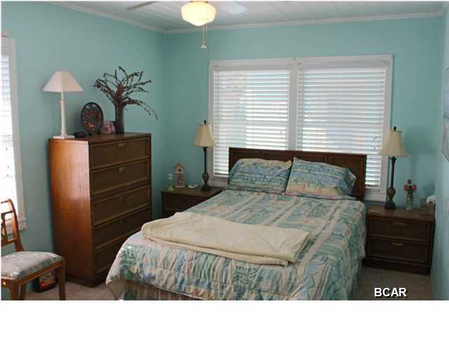 Laguna Beach Estates 8th Add - Residential