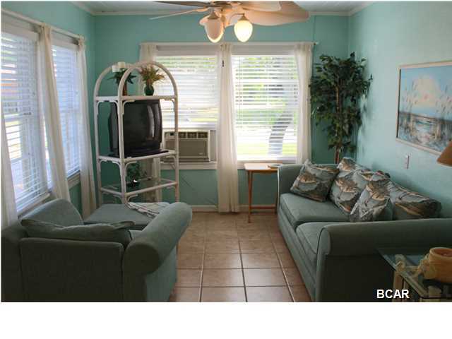 Laguna Beach Estates 8th Add - Residential