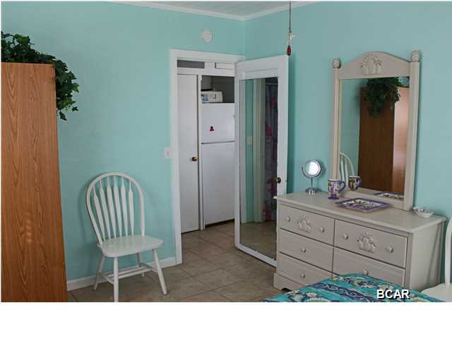 Laguna Beach Estates 8th Add - Residential