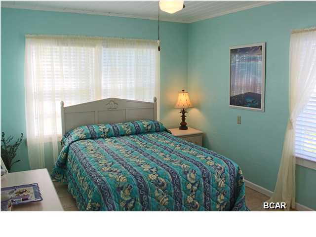 Laguna Beach Estates 8th Add - Residential