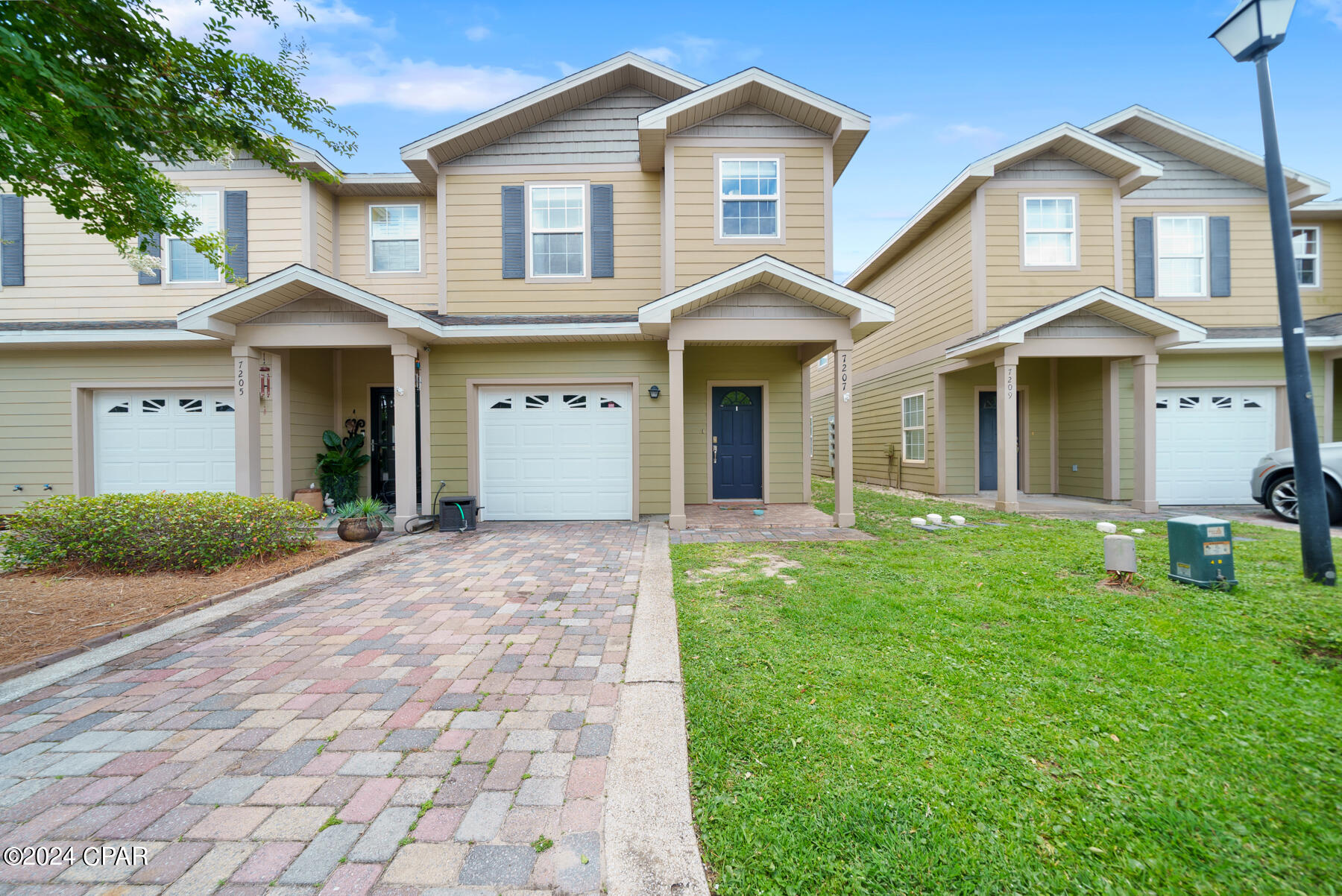 *** Available May 1st ***

**Spacious End-Unit Townhome in Quail Hollow**

Welcome to this ideally located townhome near the Navy base, with easy access to the beach, dining, shopping, and all the vibrant offerings of Panama City Beach. This end-unit home features a single car garage and offers a layout designed for modern living.

On the first floor, enjoy an open plan that includes a fully equipped kitchen, dining area, and living room, complemented by a half bath. The second level offers two spacious bedrooms, each with private bathrooms and expansive walk-in closets. Additionally, a third room is available, perfect as a small bedroom or home office, alongside a convenient walk-in laundry room.

A rarity in Quail Hollow, this unit boasts both a screened-in porch and an open deck, ideal for relaxation or entertaining. Situated near the Hathaway Bridge, the community provides a pool and fitness room, enhancing your lifestyle.

The rental includes numerous conveniences such as twice-weekly garbage collection, weekly lawn care, quarterly pest control, and access to the community pool. A washer and dryer are provided, with maintenance responsibilities assigned to the tenants.

Property will NOT be furnished, this home is currently occupied.

Don't miss the chance to make this well-appointed, well-located Quail Hollow townhome your new home.