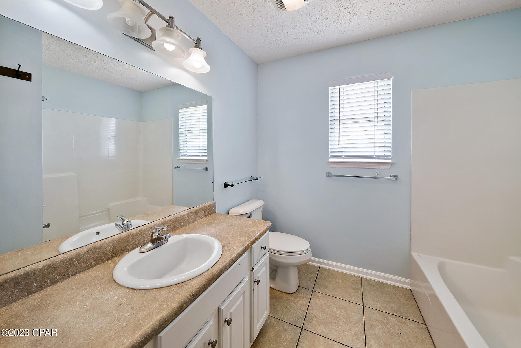 Palm Cove - Residential Lease