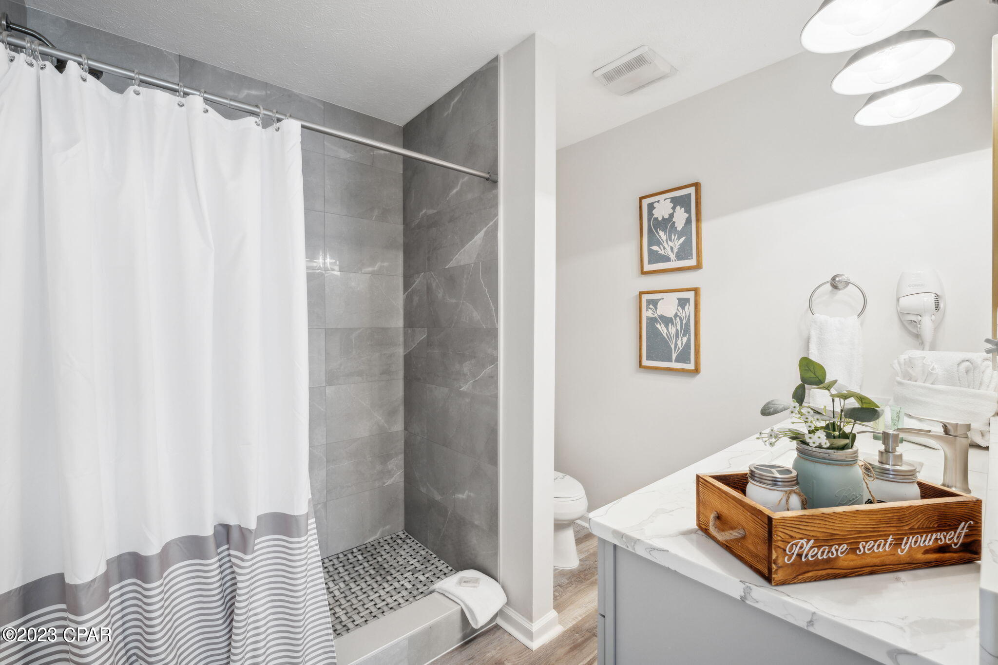 Palm Cove - Residential Lease