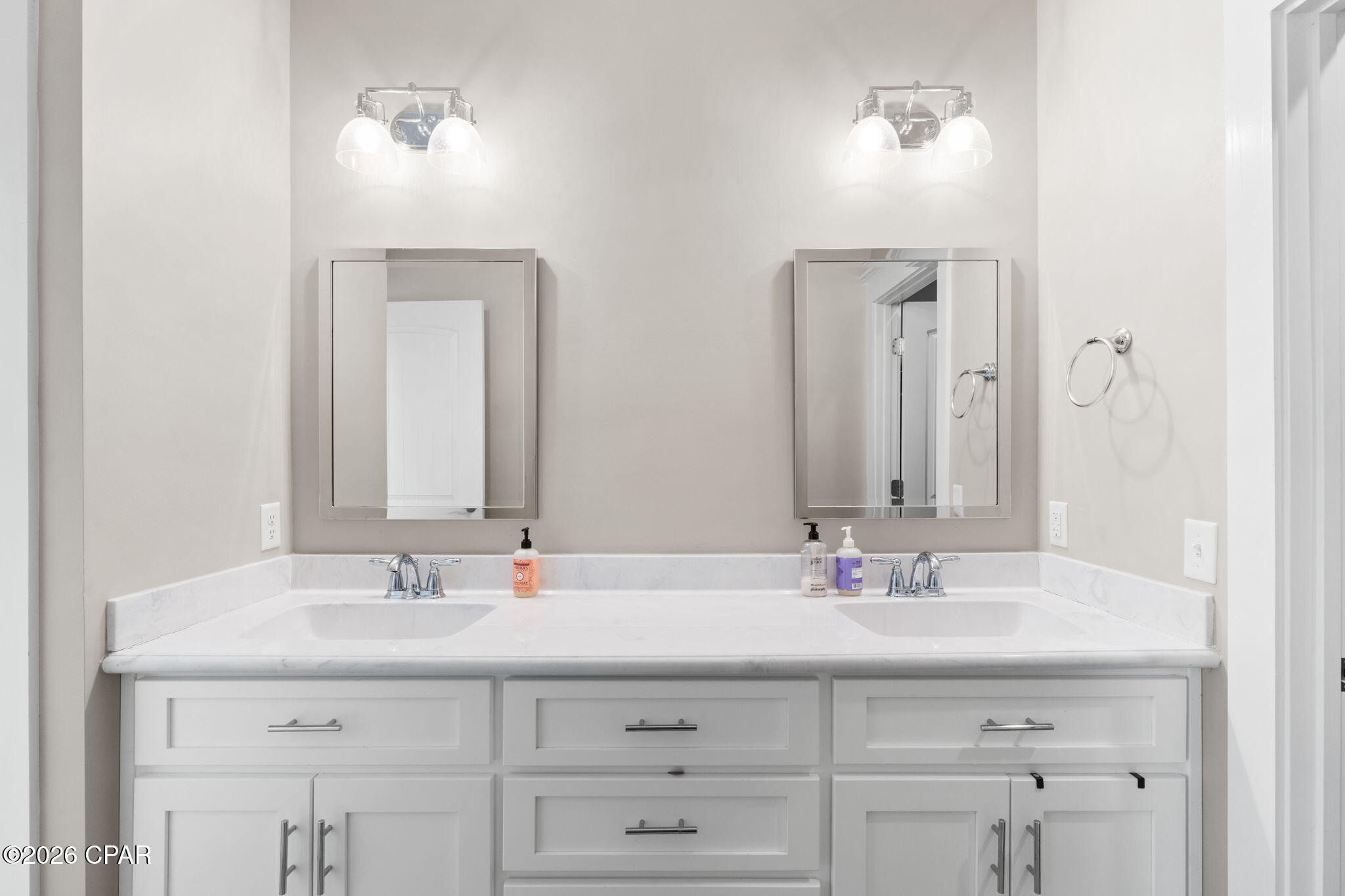Robins Court - Residential Lease