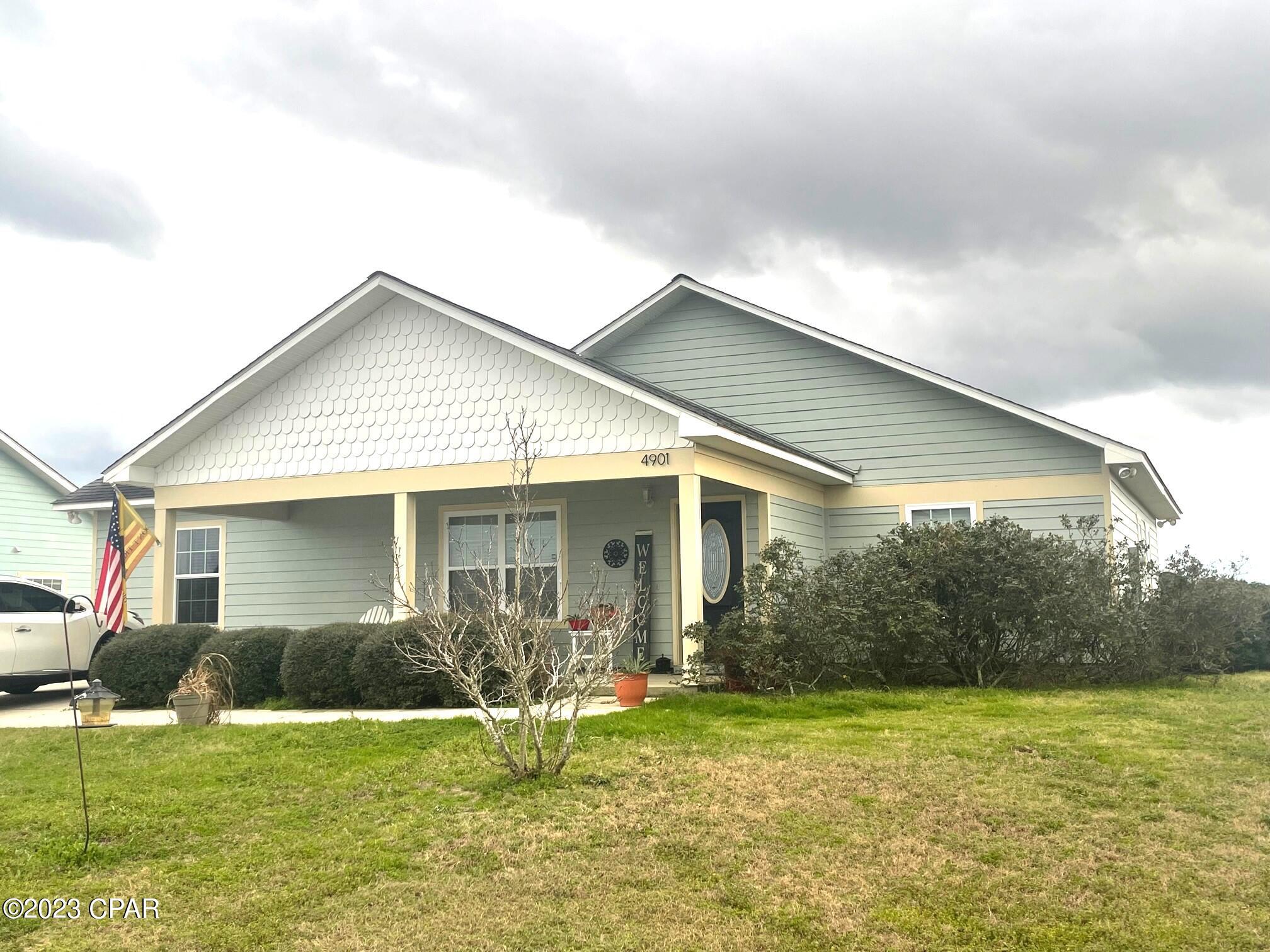 This modern 4-bedroom 2 bath home is located in The Landing at Greenfield Subdivision. It is Right across the street from the Marianna Educational Recreational Complex (MERE) And centrally located between Marianna High School and Marianna's new K-8. The sturdy Hardie Siding encapsulates This meticulously built home with 2x 6 exterior walls, with all electric appliances but plumbed for Nat Gas as well. Nice kitchen, nice floor plan and great location.