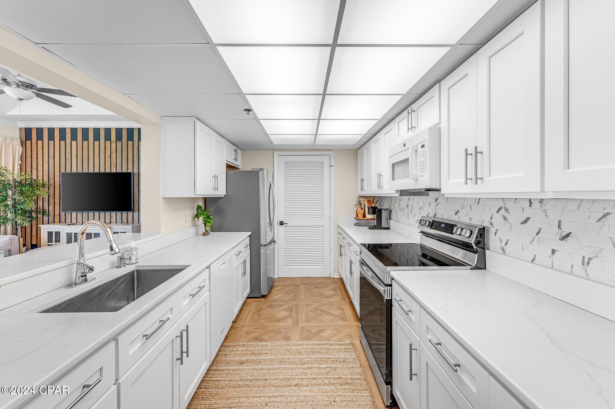 Long Beach Towers I - Residential