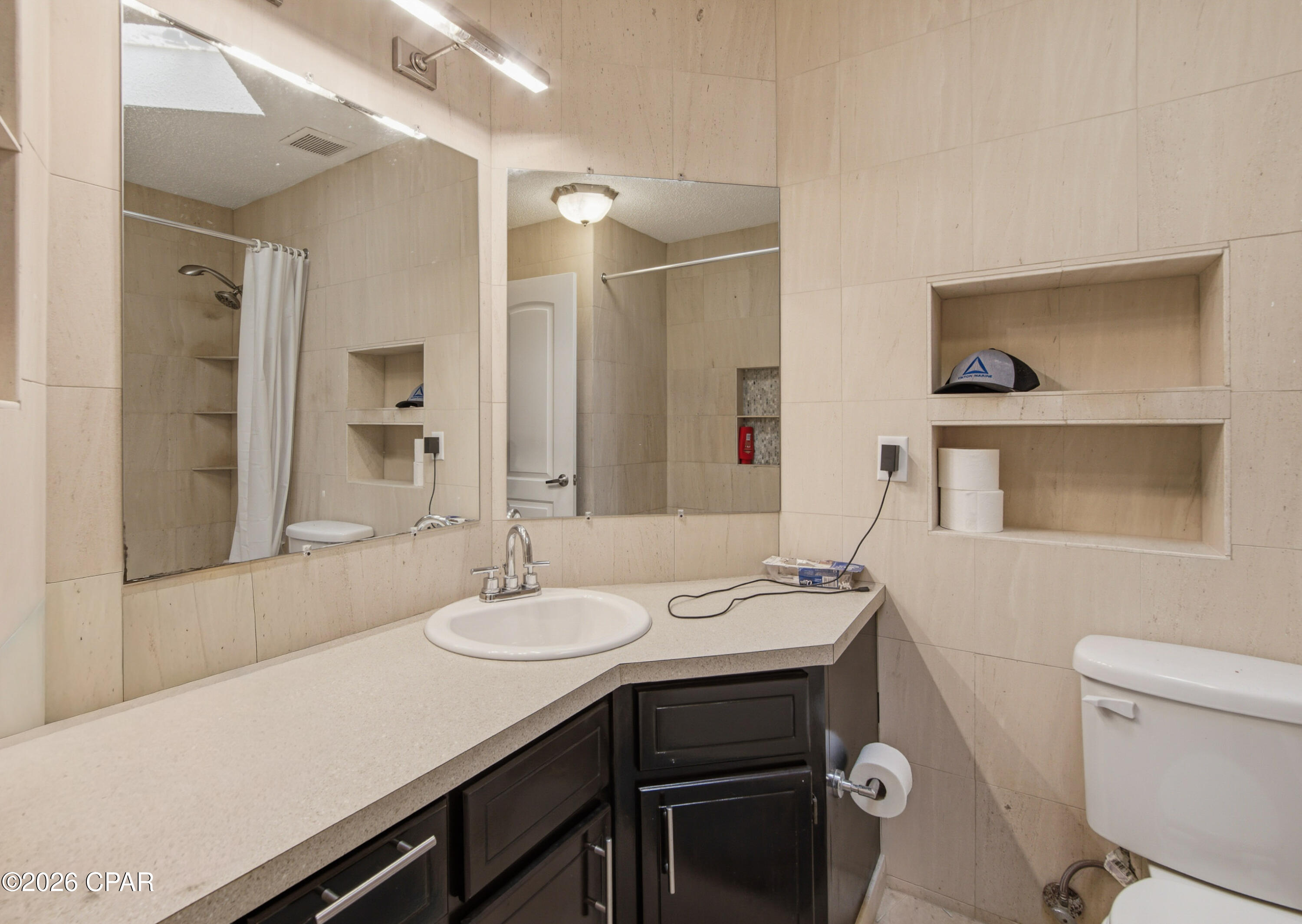 North Lagoon Oaks 4th - Residential